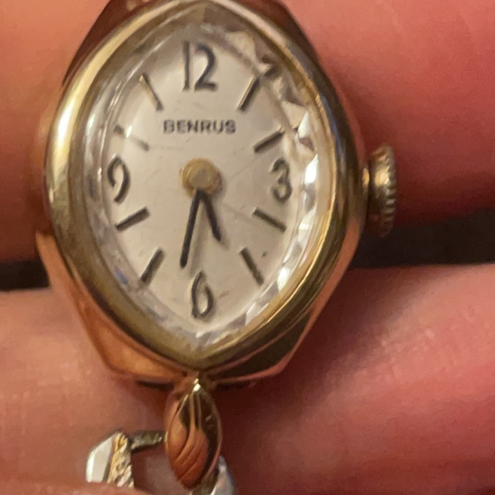 Vintage 14k gold women’s Benrus watch